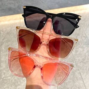 3 pairs of sunglasses